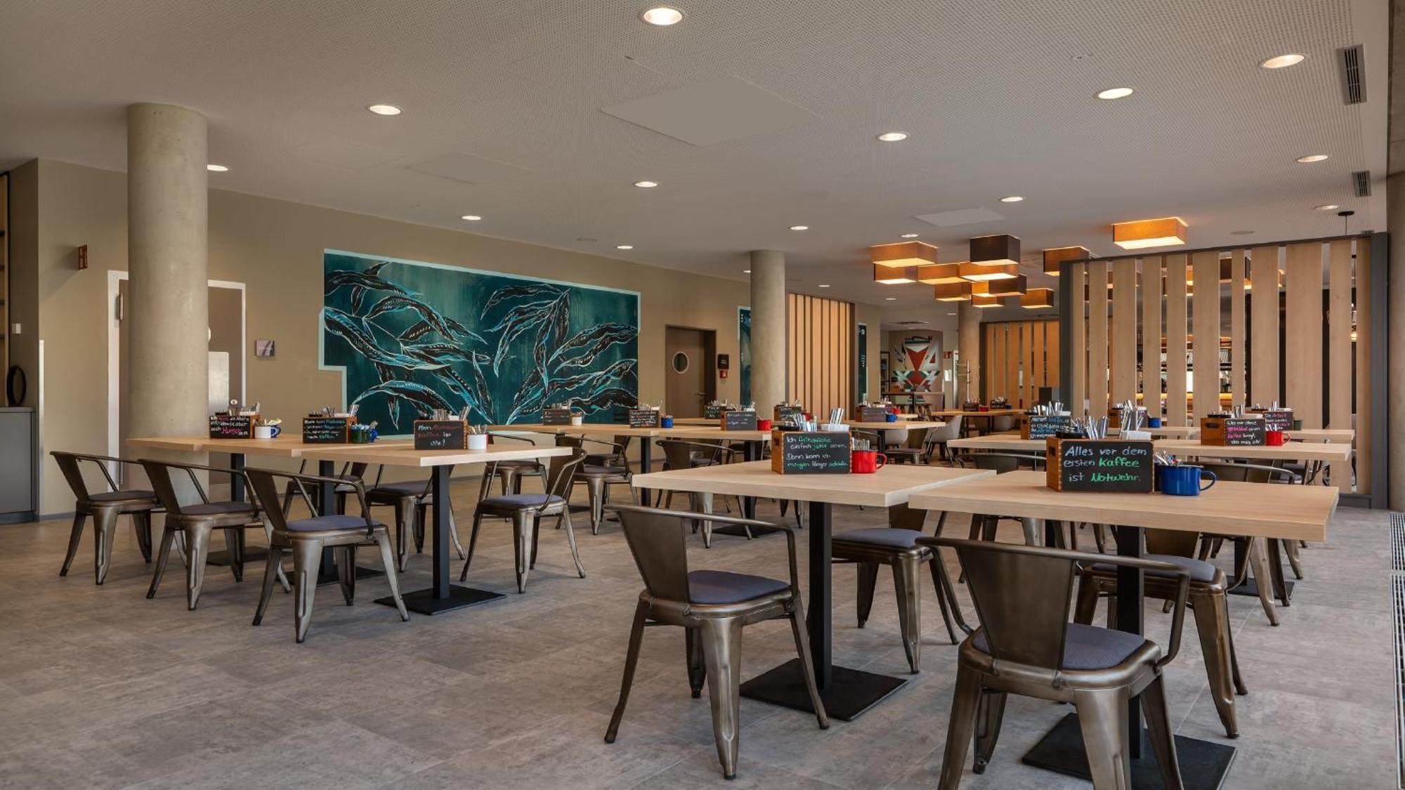 Holiday Inn - The Niu, Timber Esslingen By Ihg Esslingen am Neckar Dış mekan fotoğraf