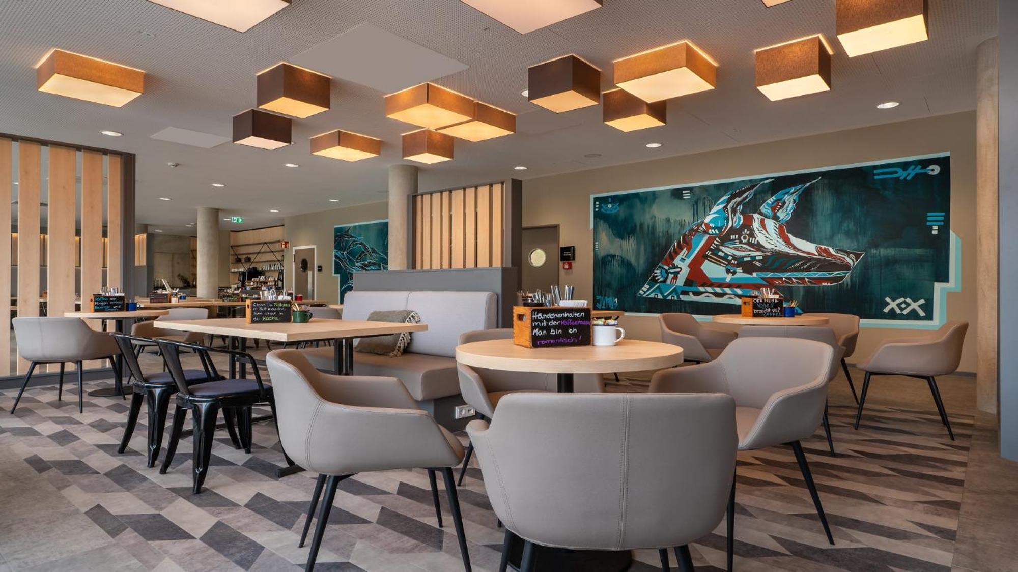 Holiday Inn - The Niu, Timber Esslingen By Ihg Esslingen am Neckar Dış mekan fotoğraf