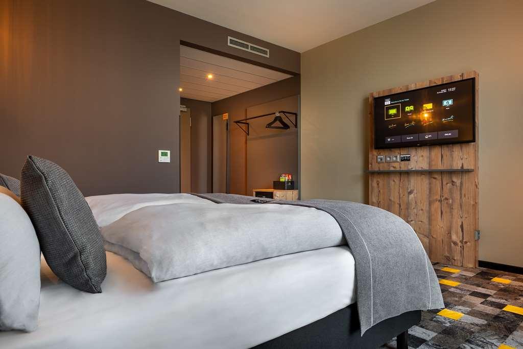 Holiday Inn - The Niu, Timber Esslingen By Ihg Esslingen am Neckar Oda fotoğraf